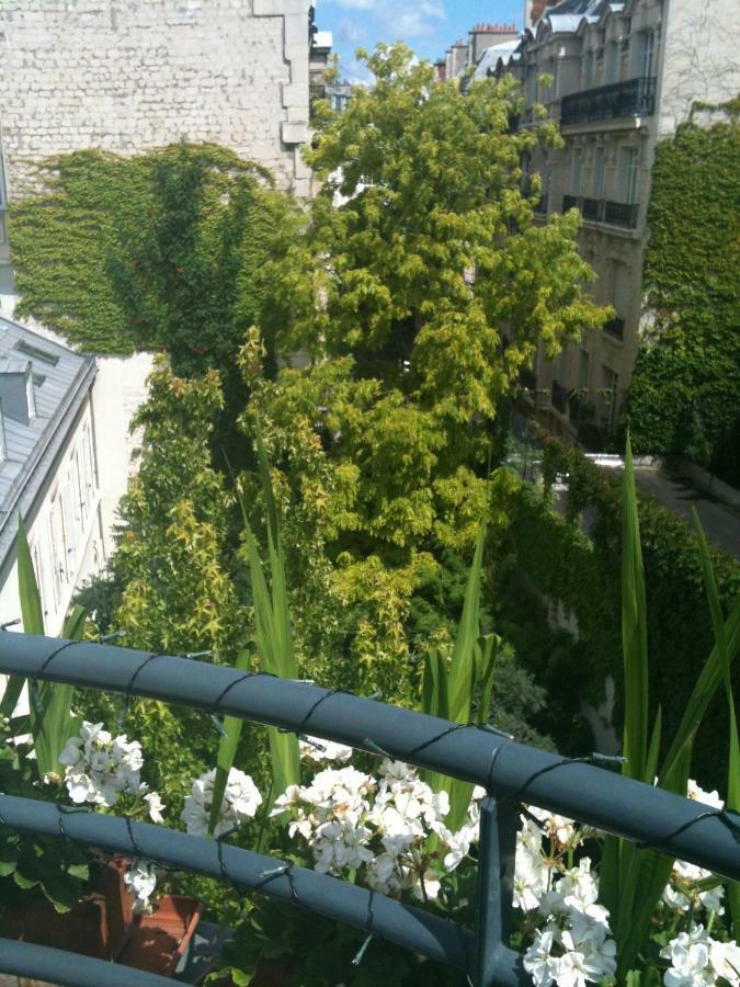 52 Clichy Bed & Breakfast - Chambre D'Hotes Paris Exterior photo